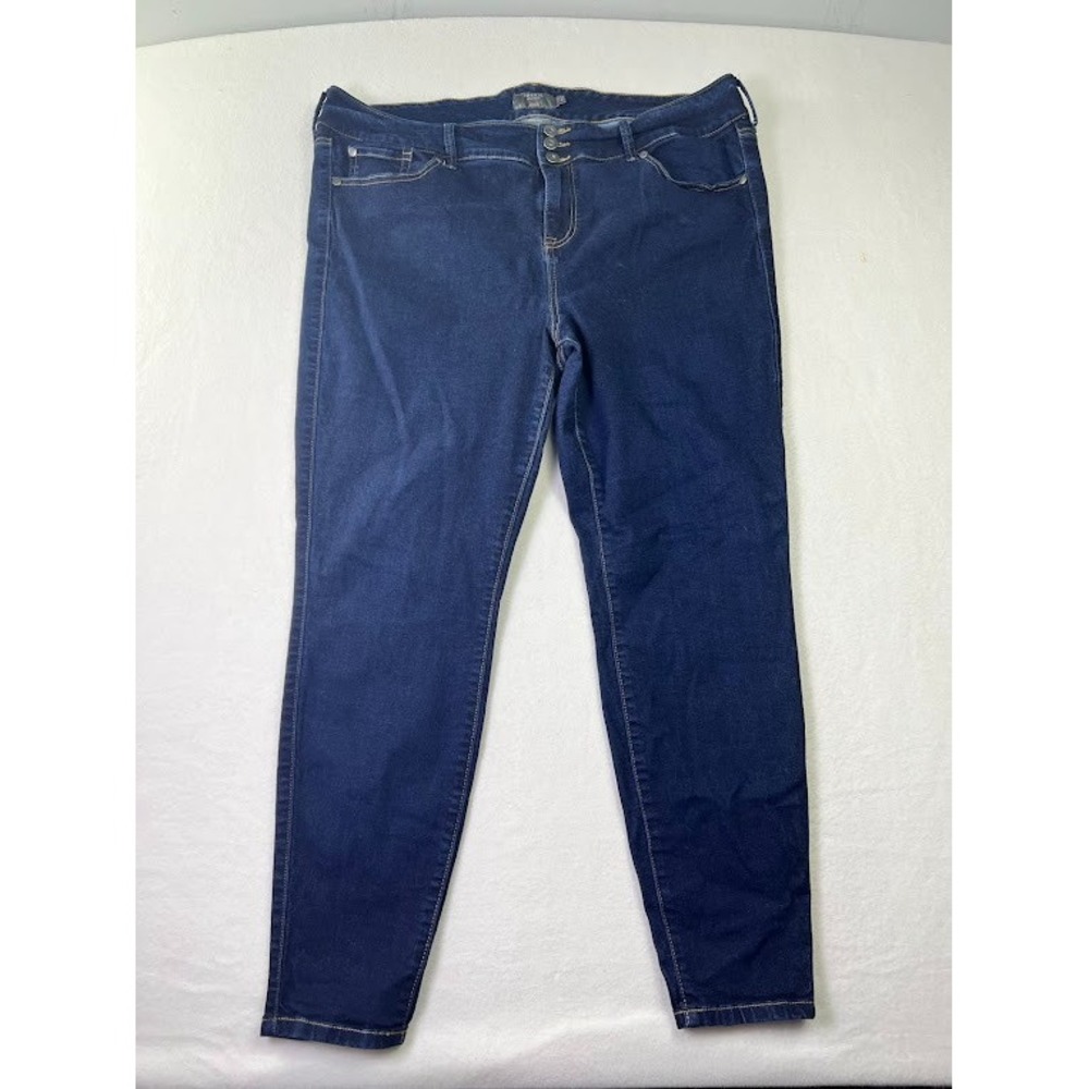 Torrid Women's Jeggings Super Soft Size 222R Dark Wash Triple Button